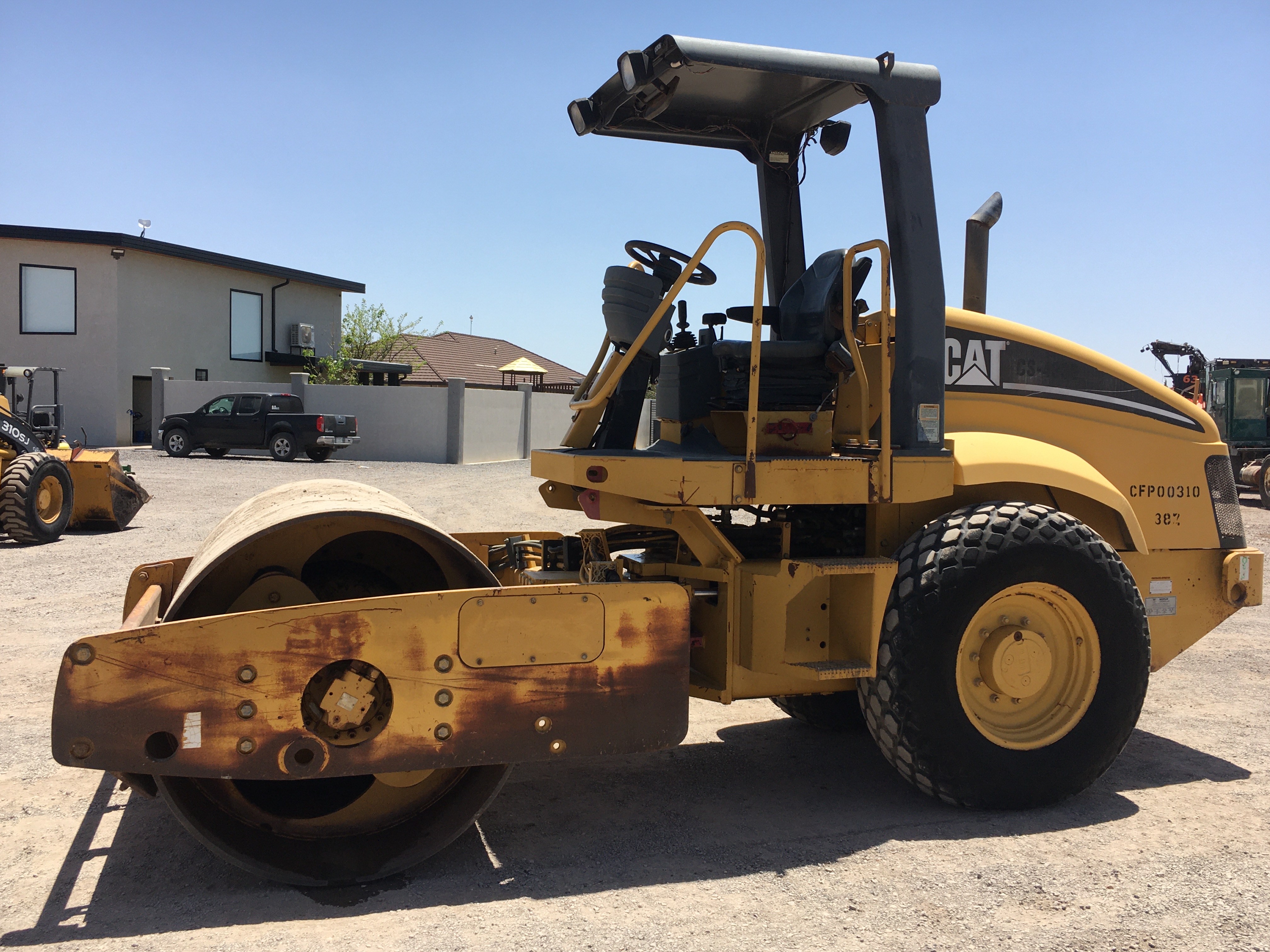 ./imagenes/INVOICE/2019/16609/COMPACTADOR CAT_CS433E (43).JPG